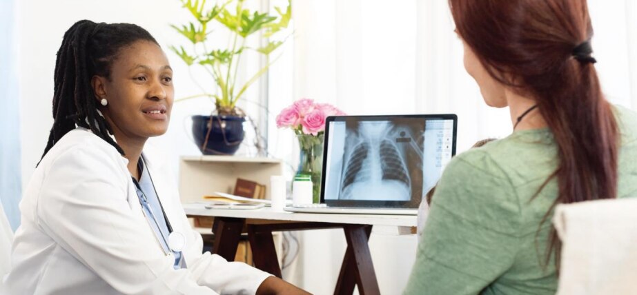 intersystems-healthshare-foundation-high-efficiency-workflow-business-growth-greensboro-radiology brochure image
