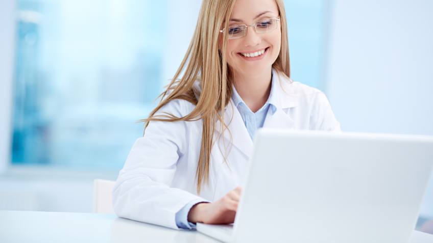 nurse on laptop