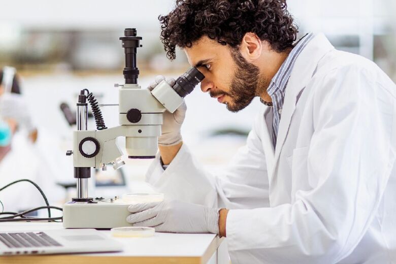 Scientist Laboratory Tech