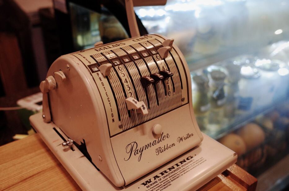 vintage cash register