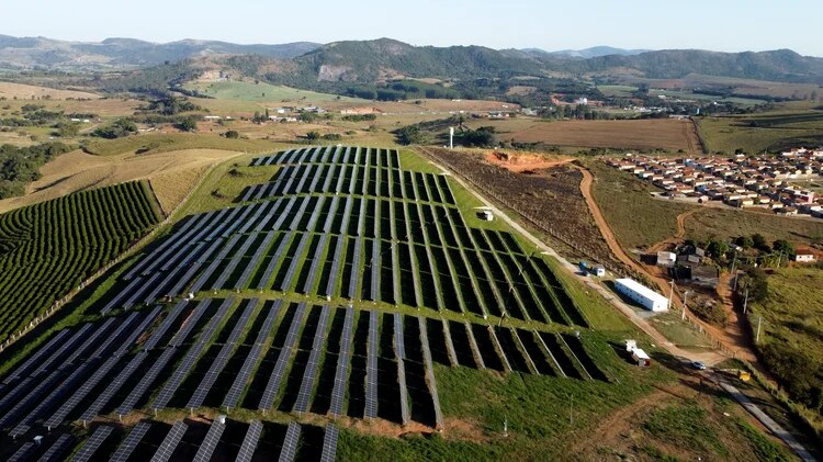 Foto aérea da distribuidora de energia solar AXS Energia